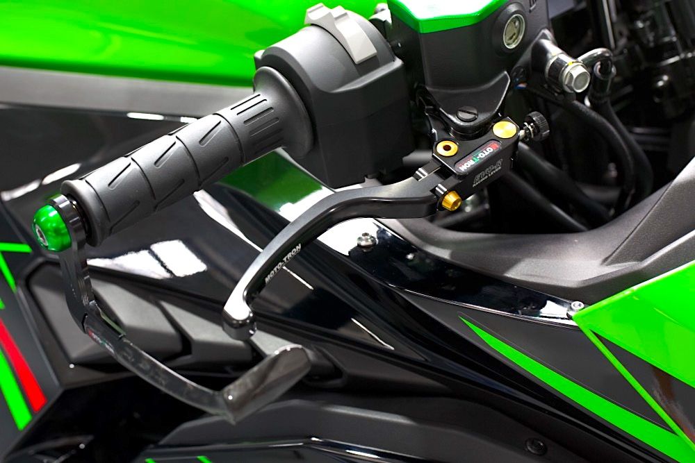 images/129856/cn-mototron-004-zx4r.jpg