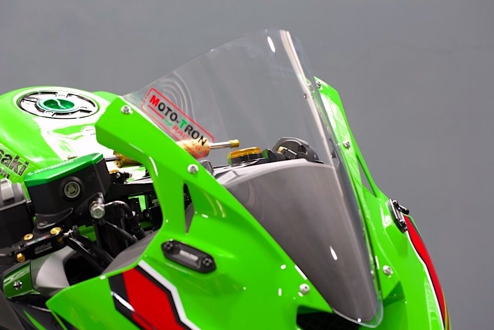 images/128294/cn-mototron-02701-zx4r.jpg