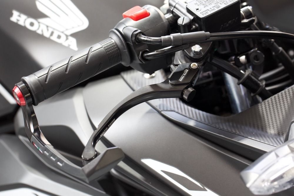 images/136599/CN-MOTO-TRON-CBR400R-003.jpg
