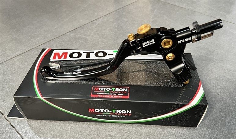 images/136599/CN-MOTO-TRON-CBR400R-007.jpg
