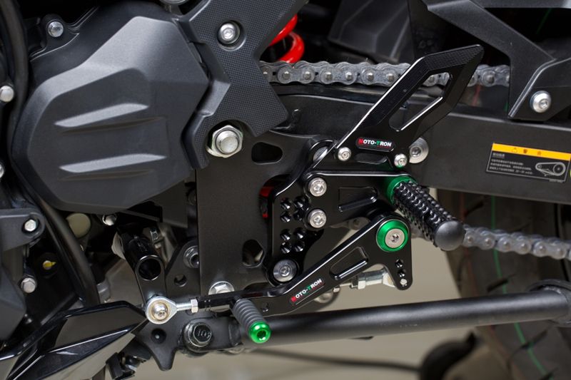 images/157420/RS-KA16-Black-green-1.jpg